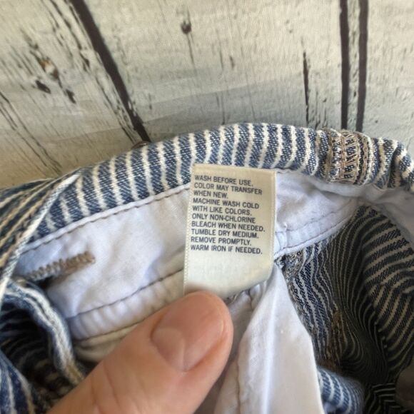 OshKosh B’Gosh Baby Vestbak Striped Engineer Overalls Size 12m Train Conductor - Picture 8 of 9